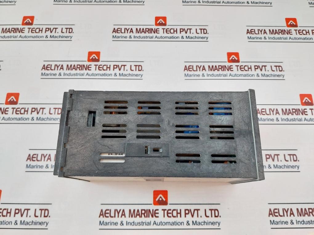 Endress+Hauser Xr25 Industrial Controller 230/115V 48…62Hz 10Va