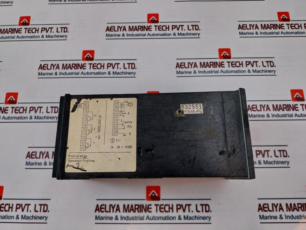 Endress+Hauser Xr25 Industrial Controller 230/115V 48…62Hz 10Va