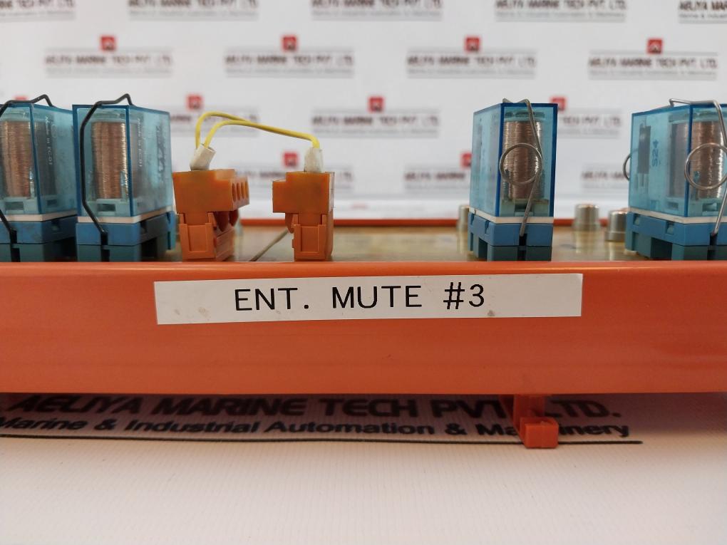 Entrelec 44.52, Ent. Mute #3 Relay Module Pcb