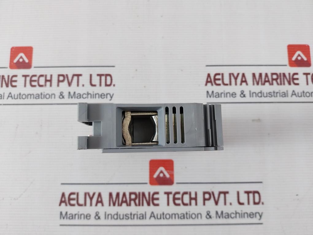 Lot Of 5X Entrelec M95/26 Terminal Block With Screw Clamp Termination 1000V - Aeliya Marine Tech