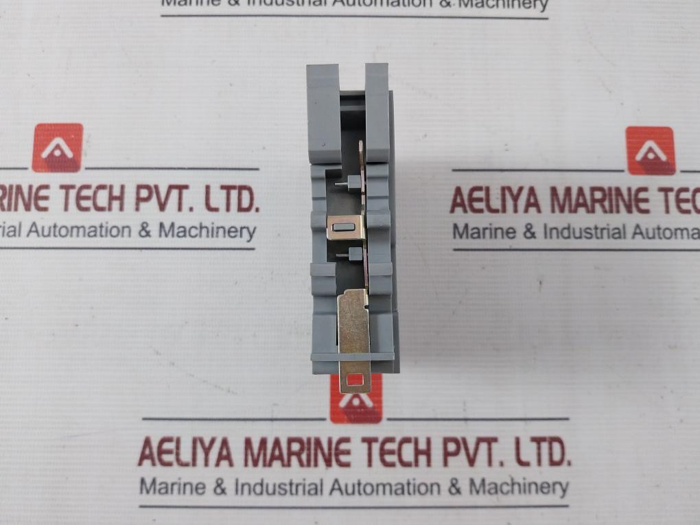 Lot Of 5X Entrelec M95/26 Terminal Block With Screw Clamp Termination 1000V - Aeliya Marine Tech