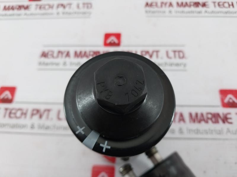 Epcos B43586-s9687-q2 Electrolytic Capacitor 400V 25/085/56 09.17 S