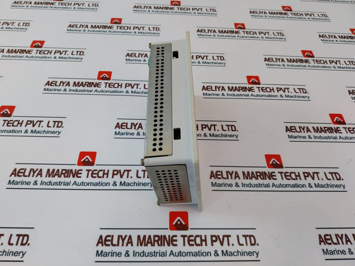 Esa Vt155W00000 Touch Screen Operator Interface Panel 24Vdc (Display Damage)