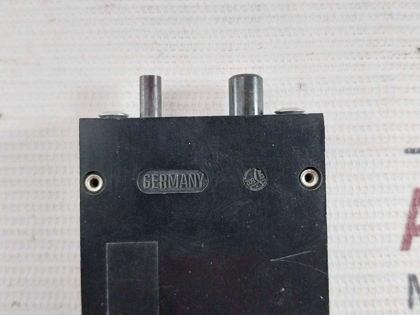 Eta 267-l10-c2 Miniature Circuit Breaker 250Vac 65V Dc