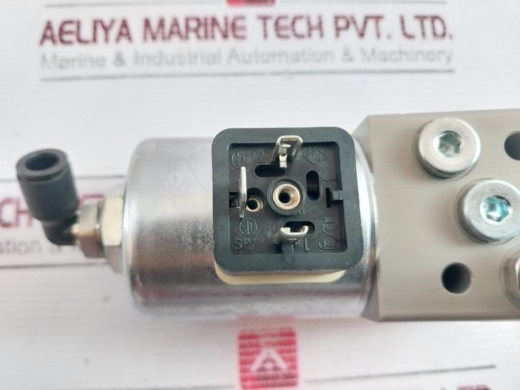 Eugen Seitz 118 156 110 N Solenoid Valve 32 Bar 10A 250V