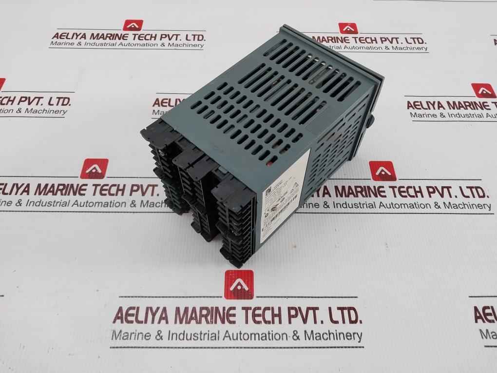 Eurotherm 2704 Temperature Controller 2A 230Vac 0-10V 0-20Ma