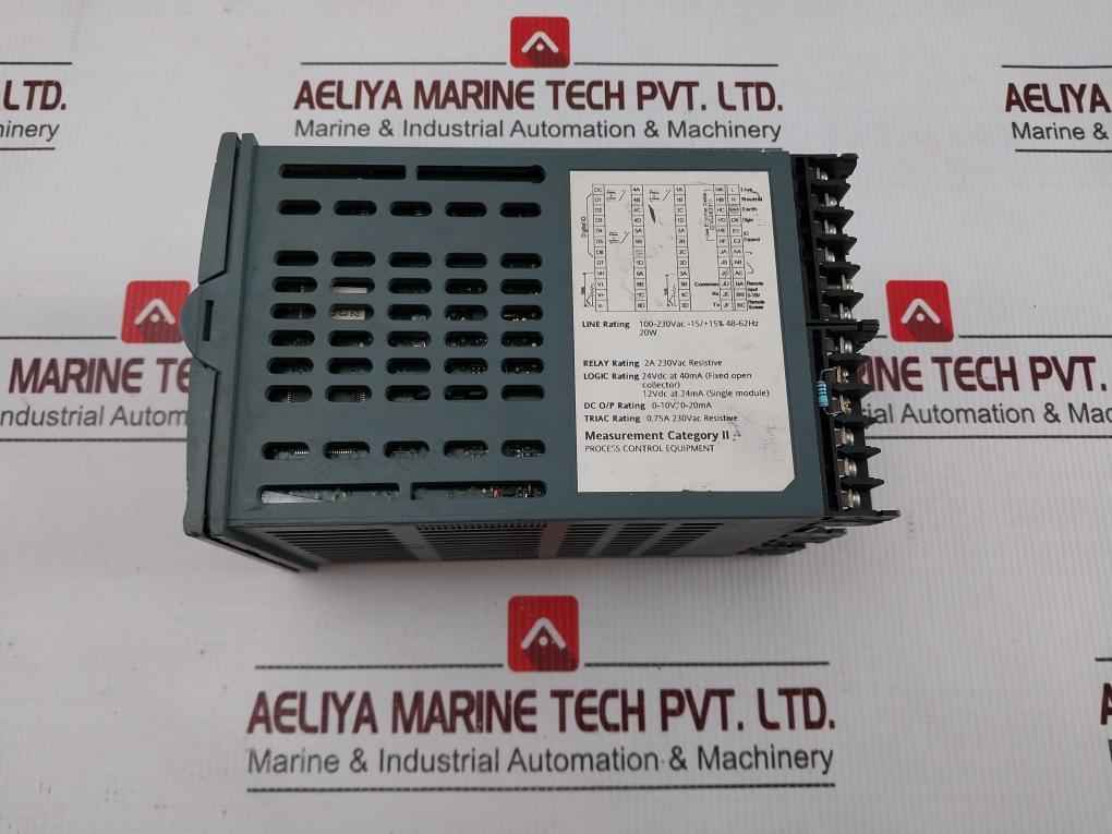 Eurotherm 2704 Temperature Controller 2A 230Vac 0-10V 0-20Ma