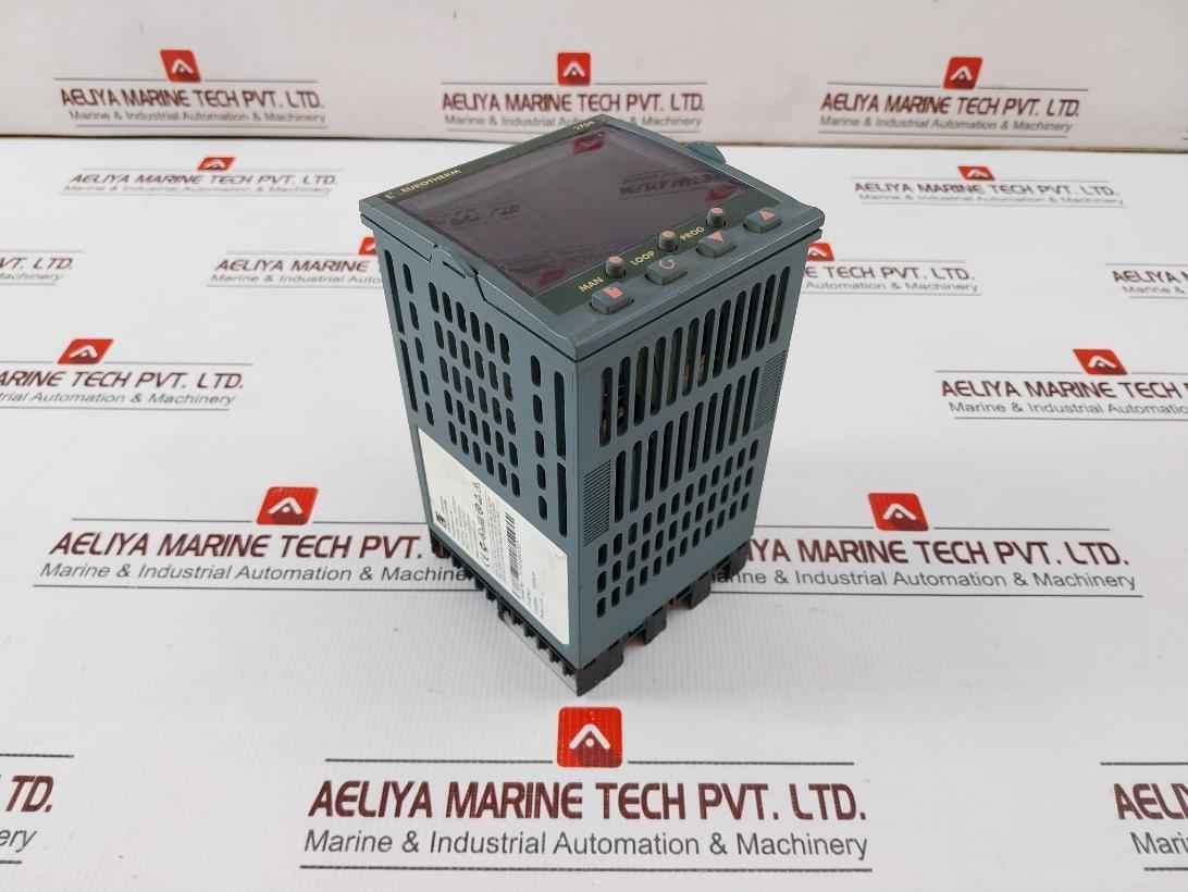Eurotherm 2704 Temperature Controller 2A 240Vac, 0-10V 0-20Ma