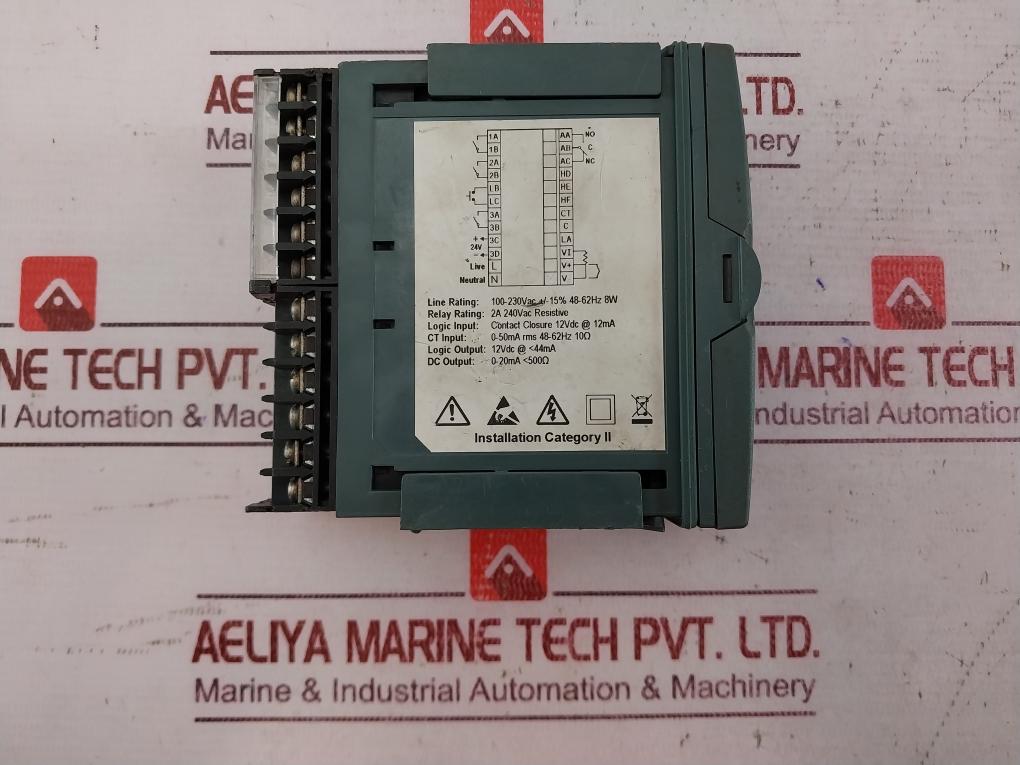 Eurotherm 3208 Temperature/ Process Controller 100-230Vac 2A 240Vac 12Vdc 12Ma