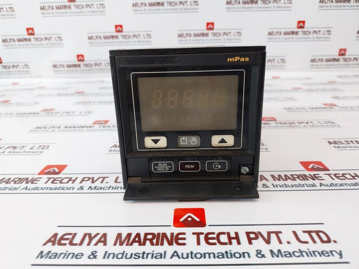 Eurotherm 818S Digital Temperature Controller 100-240Vac +10%-15% 48-62Hz 8.5W