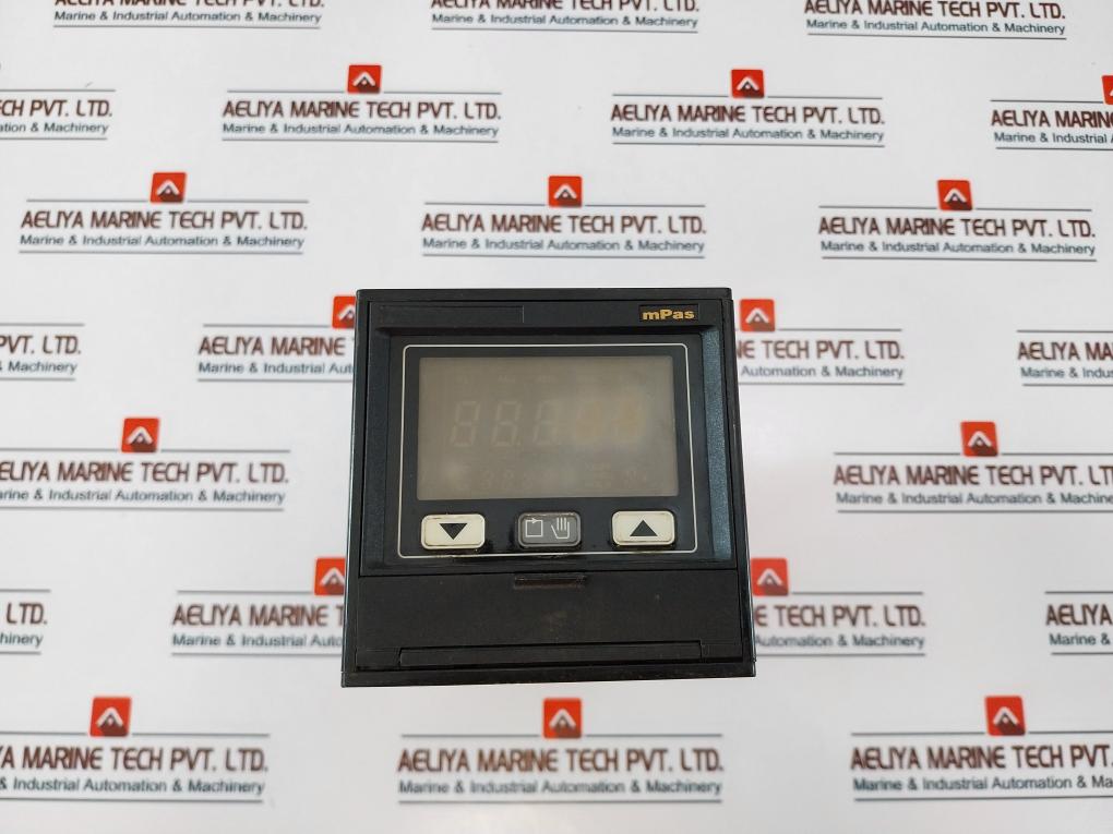 Eurotherm 818S Digital Temperature Controller 100-240Vac +10%-15% 48-62Hz 8.5W
