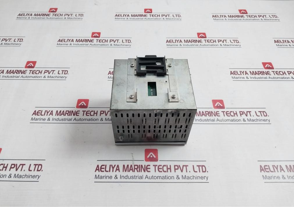 Eurotherm Modbus/Tcp Mini8 Loop Controller Ip20 18 Vdc To 28.8Vdc 15W 50/60 Hz