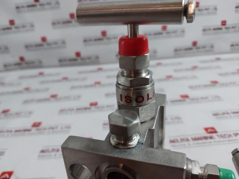 Excelock E306 Dm Three Valve Manifold 1/2" Npt (F) X Flg -6000 Psi 7461/001