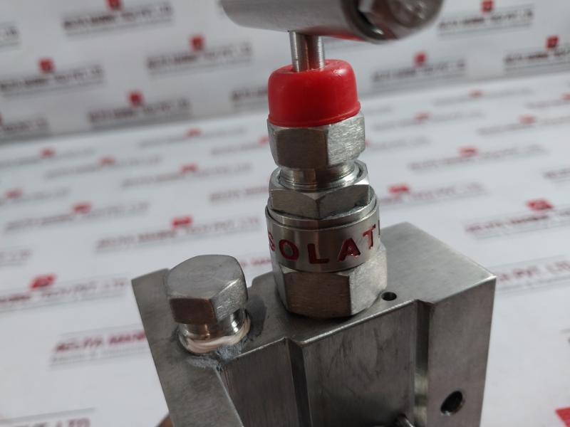 Excelock E306 Dm Three Valve Manifold 1/2" Npt (F) X Flg -6000 Psi 7461/001