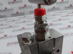 Excelock E306 Dm Three Valve Manifold 1/2" Npt (F) X Flg -6000 Psi 7461/001