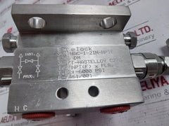 Excelock E306 Dm Three Valve Manifold 1/2" Npt (F) X Flg -6000 Psi 7461/001