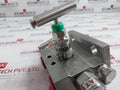 Excelock E306 Dm Three Valve Manifold 1/2