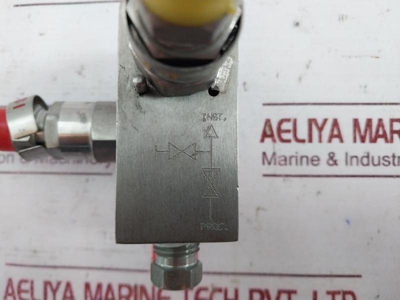 Excelock E367 Bb Two Manifold Valve 2Vm/F-hastelloy-c276 E-7690/001