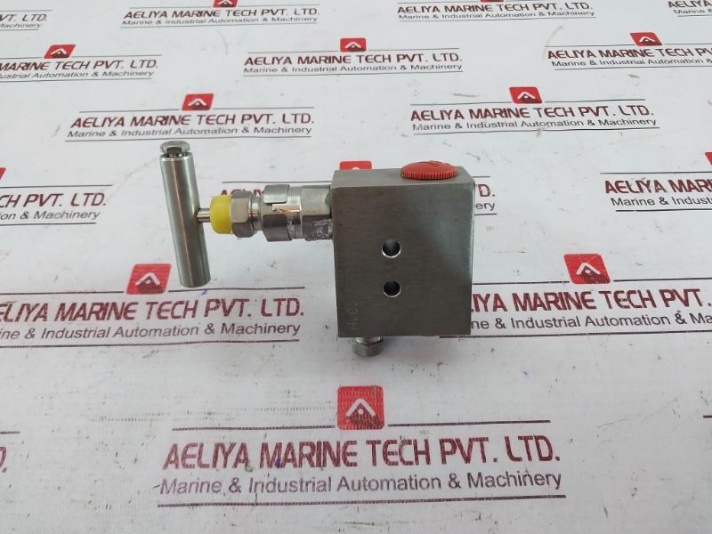 Excelock E367 Bb Two Manifold Valve 2Vm/F-hastelloy-c276 E-7690/001