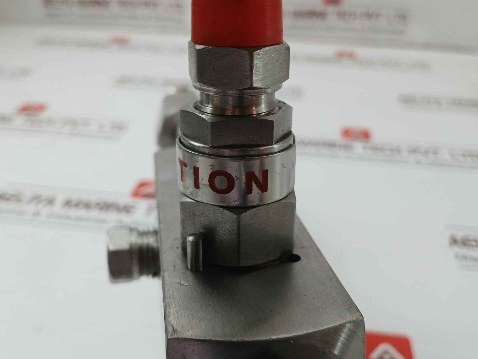 Excelock E377 Cb Valve Manifolds E-8237/1364 Hydro T.pr.6000 Psi