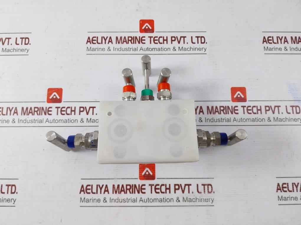 Excelock E505 Dm Valves &amp; Manifold 1/2"Npt (F) X Flange Hydro T.Pr.6000 Psi