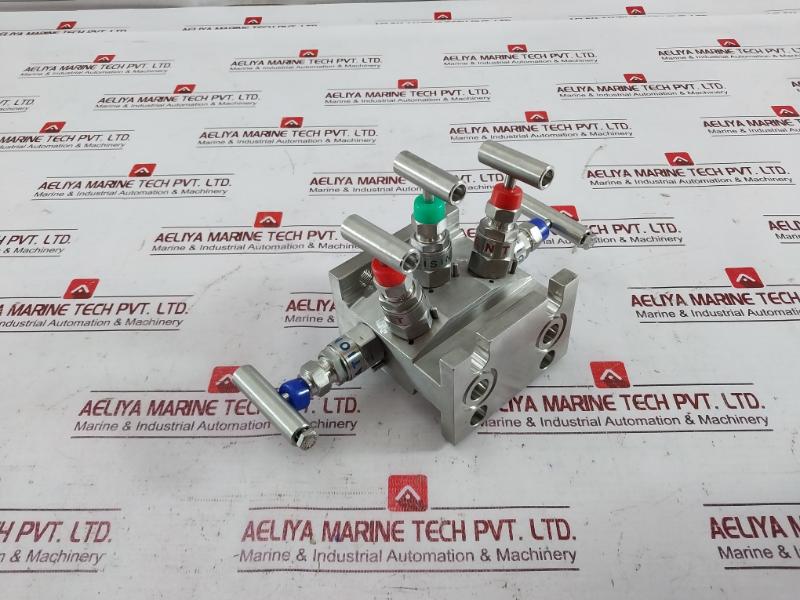 Excelock Svmf51123112 Five Valve Manifold 6000 Psi Ss 316 E502 Ff