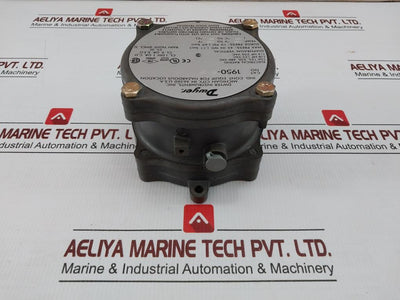 Explosion-proof Differential Pressure Switch 1950-5-2F Dwyer 10Psi