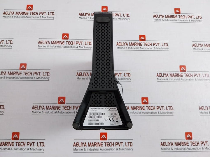 F@St 5670V2 Home Box Wireless Router With Adapter 200-240V 50/60Hz Sagemcom