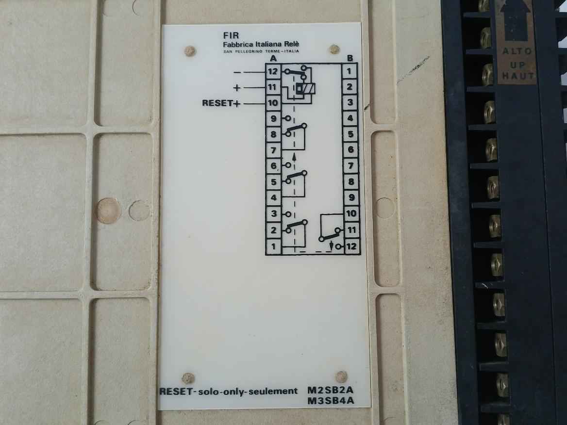 Fabbrica Italiana M2Sb1A.3 Relay Uaux.110V-