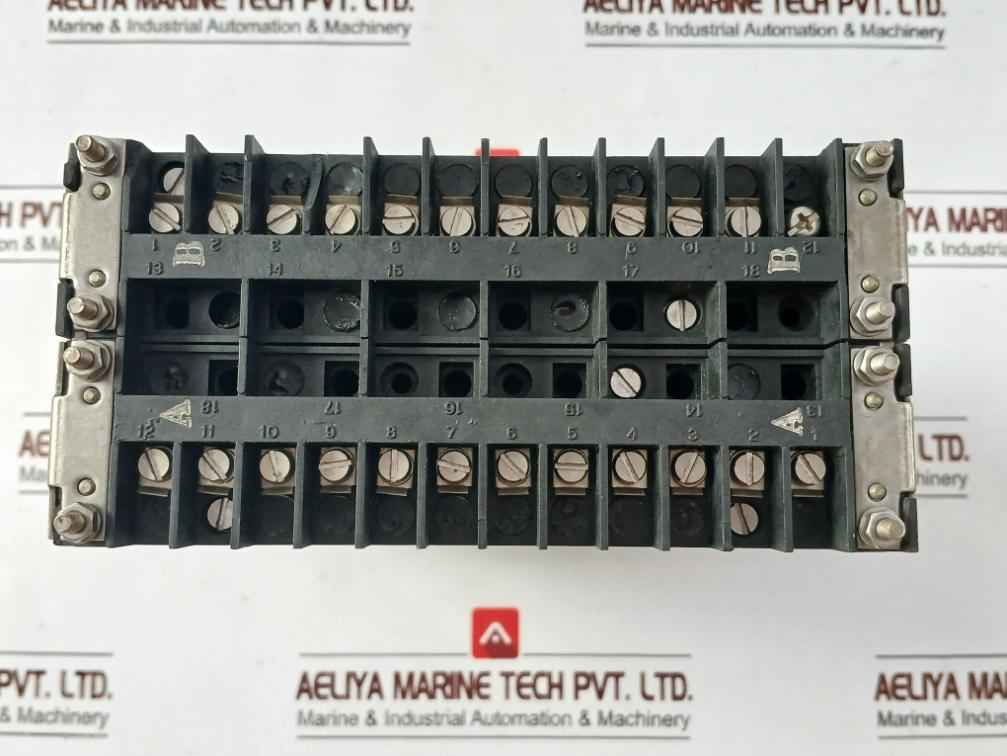 Fabbrica Italiana M2Sb1A.3 Relay Uaux.110V-