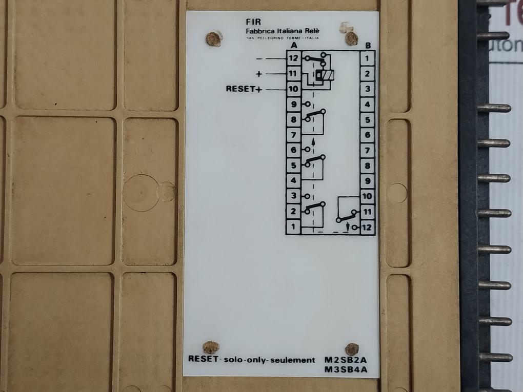 Bistable Industrial Relay 110V Fabbrica Italiana Rele M2Sb1A.3