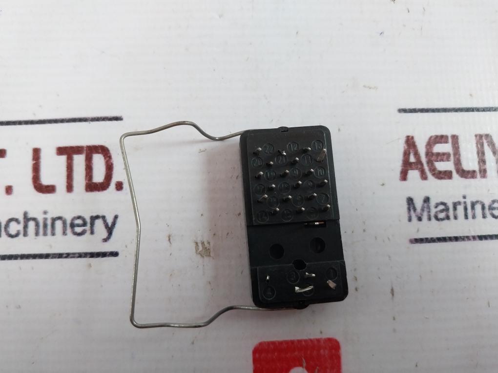 Farnell Components 280-616 Relay Socket