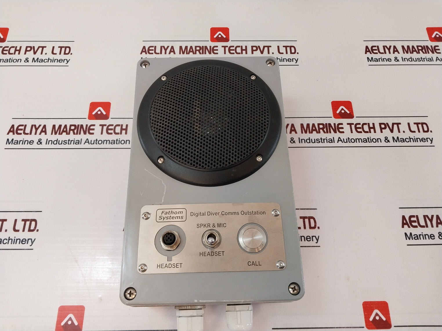 Fathom Systems 000-012-538 Digital Diver Comms Outstation 000-001-713