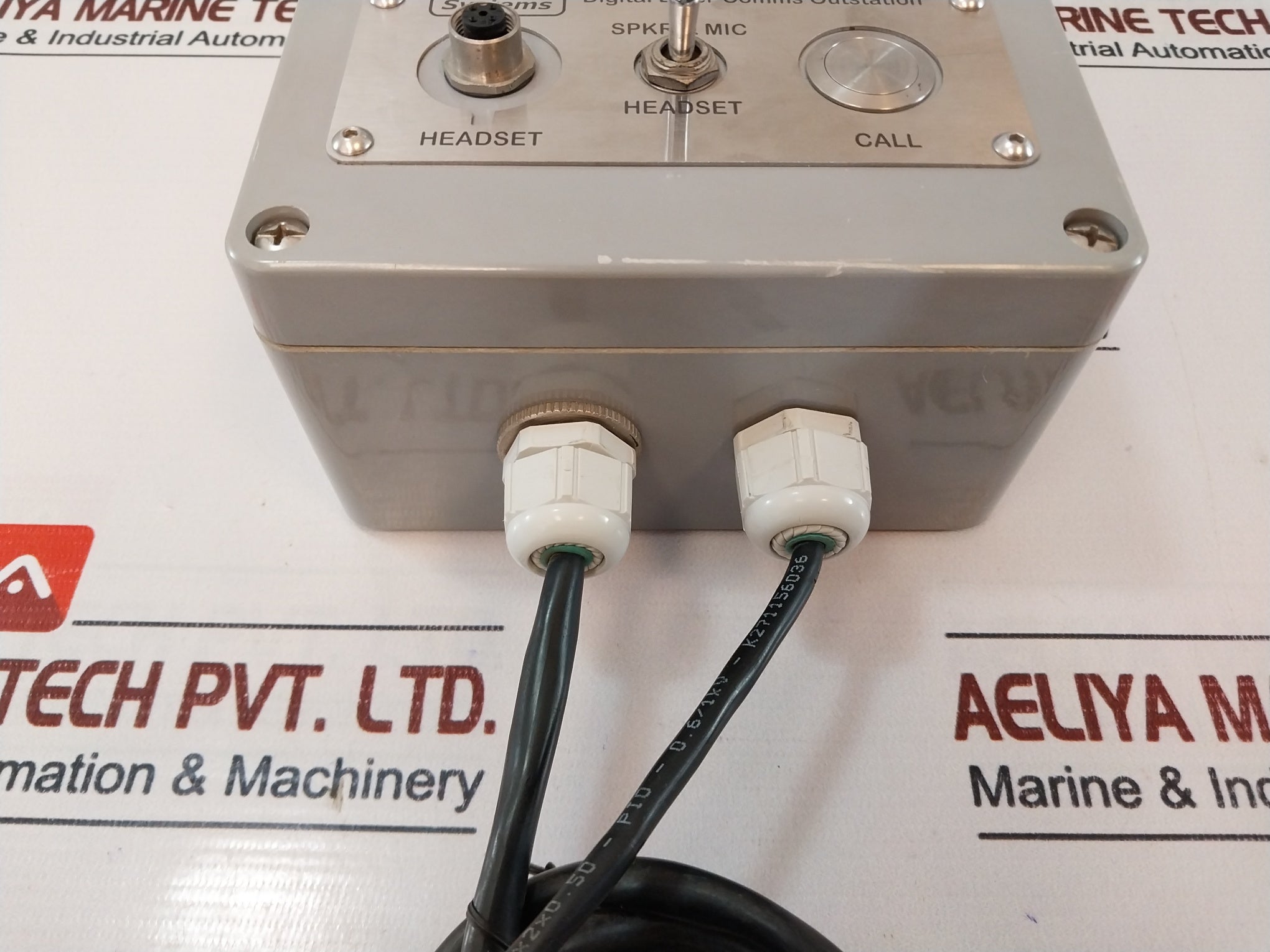 Fathom Systems 000-012-538 Digital Diver Comms Outstation 000-001-713