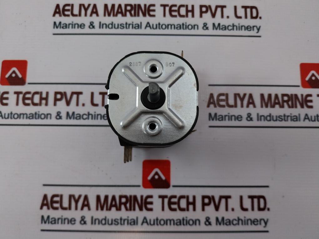 Faucigny Instruments Mi2 Timer 16(4)Amp 250V~