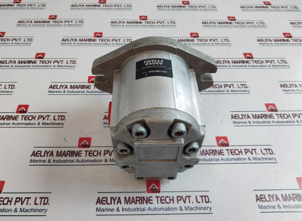 Favelle Favco AHAX-0021-3000 Pump Cooling Oil Gearbox