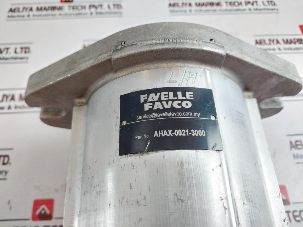 Favelle Favco AHAX-0021-3000 Pump Cooling Oil Gearbox