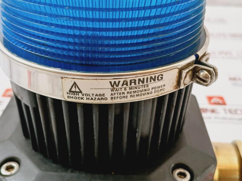 Federal Signal Fb2Pst Fireball Ii Strobe Warning Light Fnfp 50/60Hz Bs6121 A4