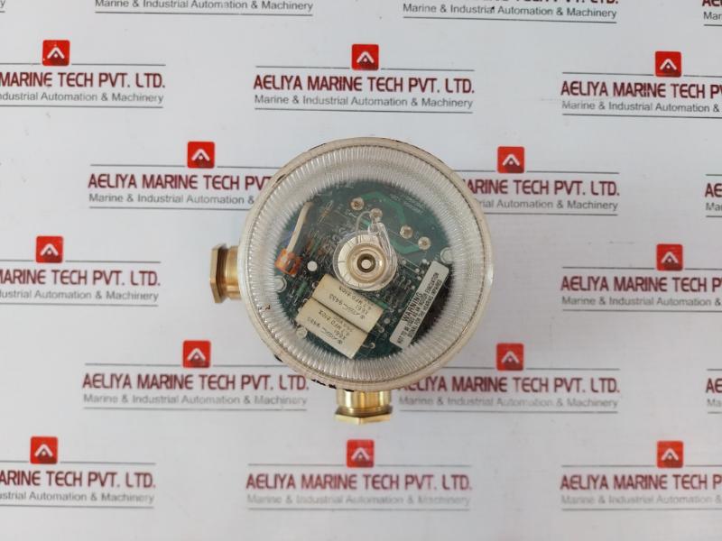 Federal Signal FB2PST Strobe Warning Light 120V 0.32A 50/60Hz Series A4