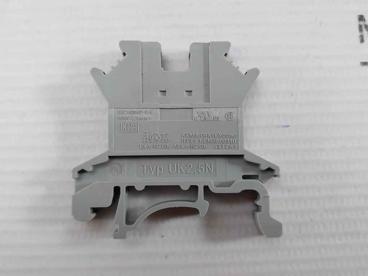 Feed-through Terminal Block Phoenix Contact Part No: Uk 2,5 N (1Box=50Pcs)