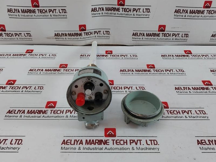 Fellow Kogyo P-2 Level Controller Np-04-1 225-mm P2-38C7601