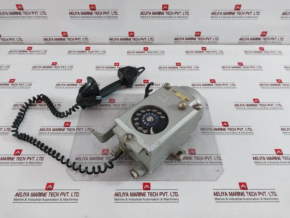 Fernsig Essen 5111 Z Vintage Captain Rotary Telephone 25-50Hz 9602/1480
