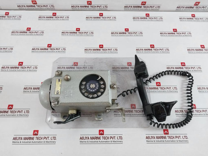 Fernsig Essen 5111 Z Vintage Captain Rotary Telephone 25-50Hz 9602/1480