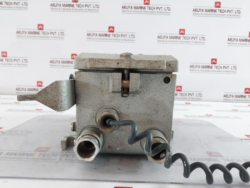 Fernsig Essen 5111 Z Vintage Captain Rotary Telephone 25-50Hz 9602/1480