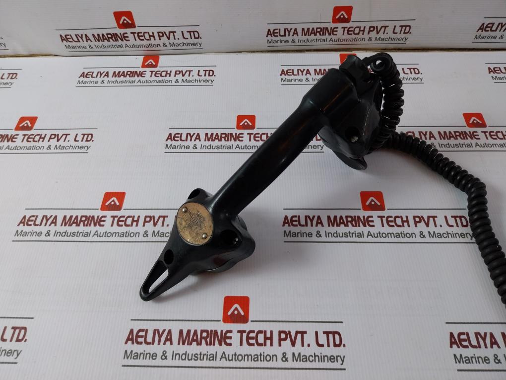 Fernsig Essen 9602 W Marine Heavy Duty Telephone 10/90 Zu