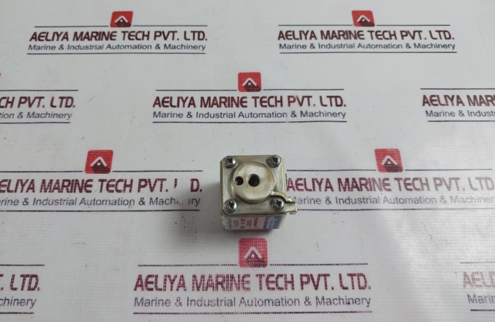 FERRAZ SHAWMUT T300052 PROTISTOR Fuse 690V AC 100A