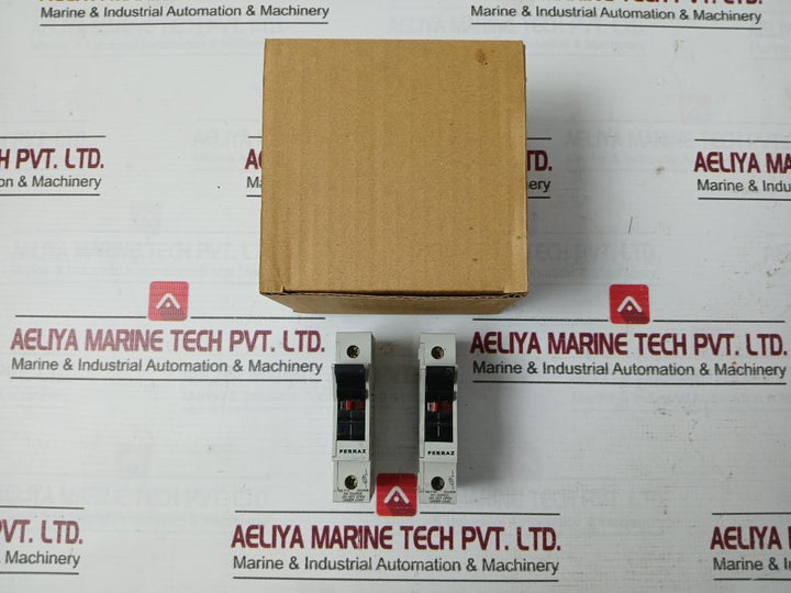 Ferraz St10 Fuse Holder 700 Vac 30A 48..62Hz