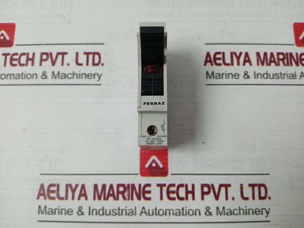 Ferraz St10 Fuse Holder 700 Vac 30A 48..62Hz