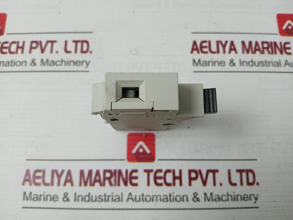 Ferraz St10 Fuse Holder 700 Vac 30A 48..62Hz