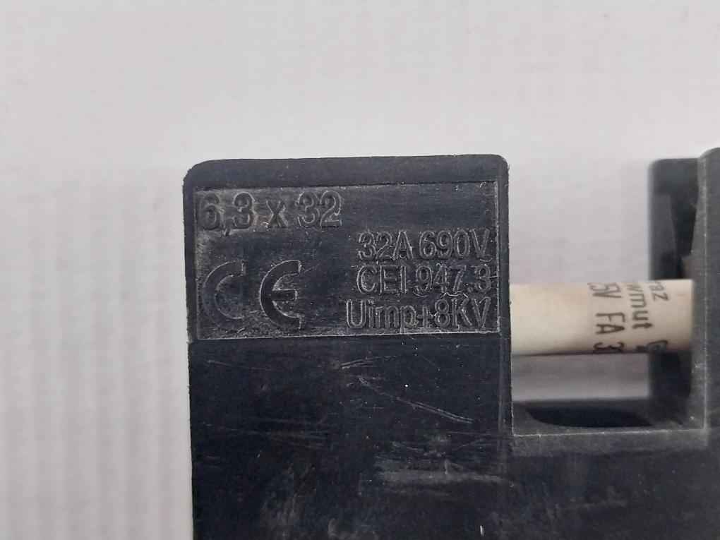Ferraz Shawmut 125V Fa 30 Q Cartridge Fuse W/ Holder 6,3 X 32 Used